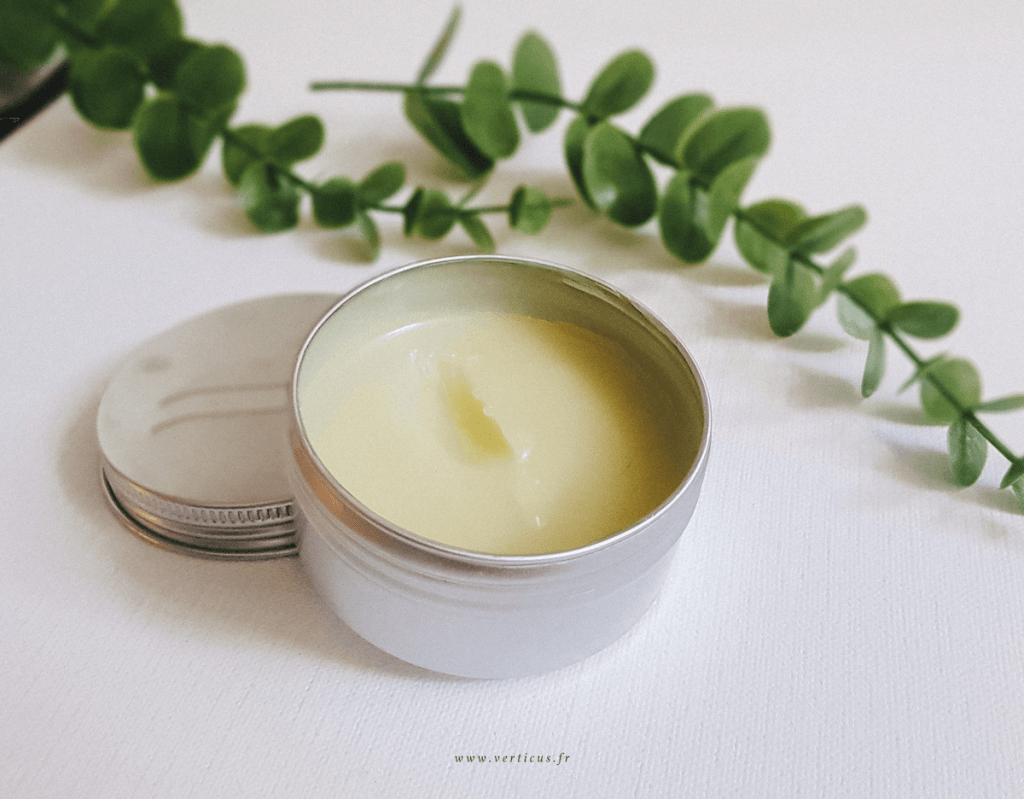 Stick inhalateur maison aux huiles essentielles contre le nez bouché